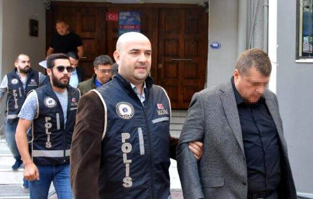 Türkiye'de 60 mağazası bulunan optikçiye sahte mal operasyonu Türkiye'de 60 mağazası bulunan optik firmasına sahte mal operasyonu