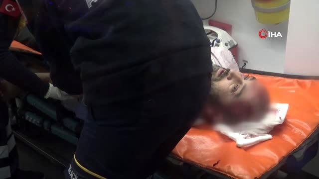 Barda gelen hesabı beğenmedi, ortalığı birbirine kattı