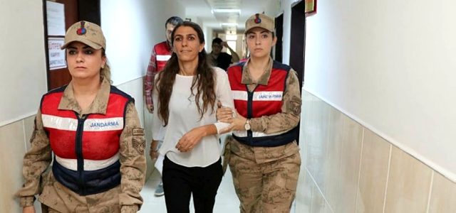 Tutuklanan HDP'li eski belediye başkanı, PKK'lı teröristleri evinde ağırlamış