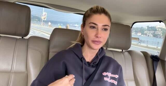 Canlı yayında mesajı ifşa olan Şeyma Subaşı, saçlarını pembeye boyattı