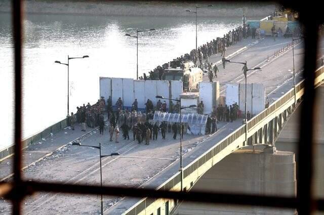 Irak'ta hükümet karşıtı gösterilerde 2. gün! Ölü sayısı 63'e yükseldi