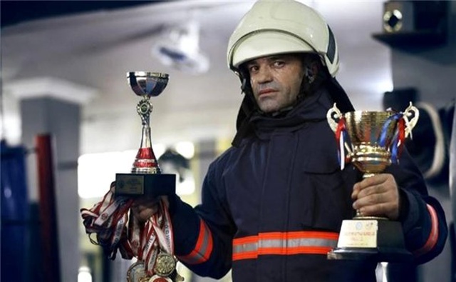 2011'de dünya şampiyonu oldu! <a class='keyword-sd' href='/itfaiye/' title='İtfaiye'>İtfaiye</a> eri...