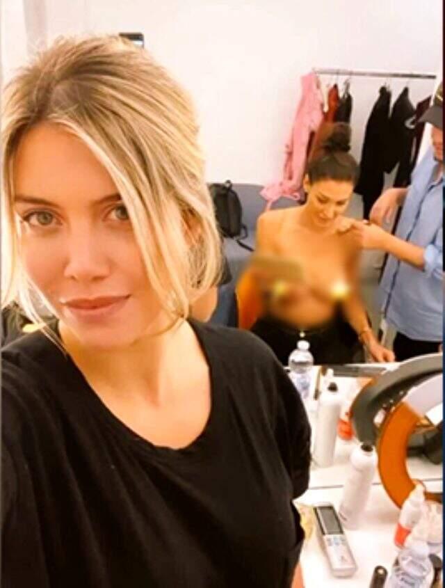 Wanda Nara, arkadaşının çıplak fotoğrafını paylaştı!