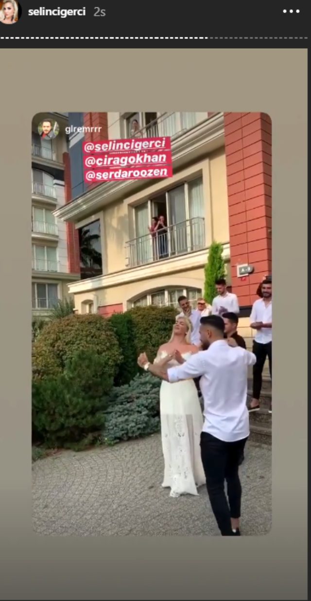 Gökhan Çıra ile evlenen Selin Ciğerci'ye babası kırmızı kuşak yerine altın kemer taktı