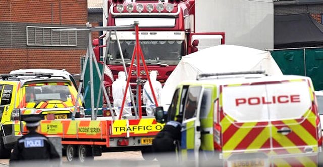 İngiltere'de 39 cesedi taşıyan şoförün yargılanmasına başlandı