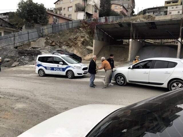 Lastiklerini kontrol ettiği kamyonun altında kalarak hayatını kaybetti