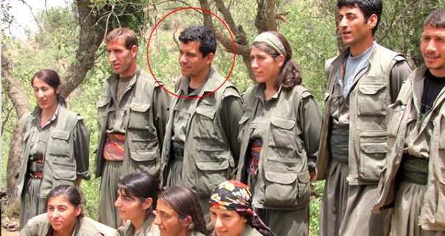 Terörist elebaşı Mazlum Kobani tutuştu! Twitter'dan Amerika'ya yalvardı: Yardım edin