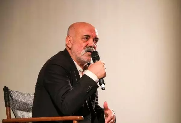 Oyuncu Ercan Kesal, Çukur dizisi hakkındaki eleştirilere cevap verdi: Bütün işler bitti tek sıkıntı Çukur mu?