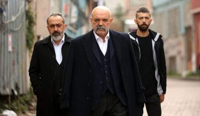 Oyuncu Ercan Kesal, Çukur dizisi hakkındaki eleştirilere cevap verdi: Bütün işler bitti tek sıkıntı Çukur mu?