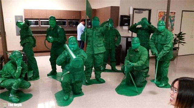 Halloween Kostümü Seçimini Bir Başka Seviyeye Taşıyan 20 Yaratıcı İnsan