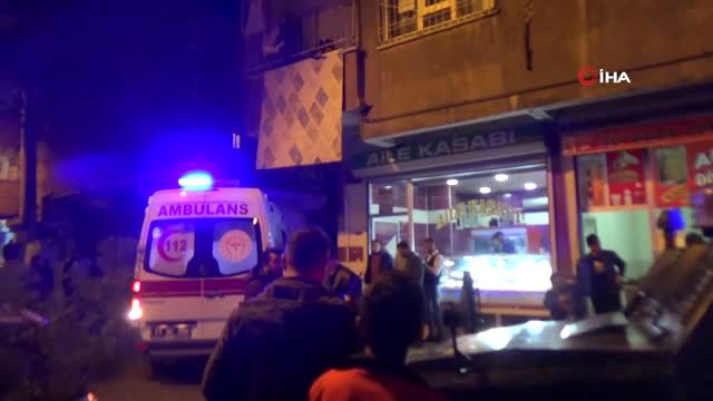 Diyarbakır'da aralarında husumet bulunan iki aile arasında silahlı çatışma: 2 yaralı
