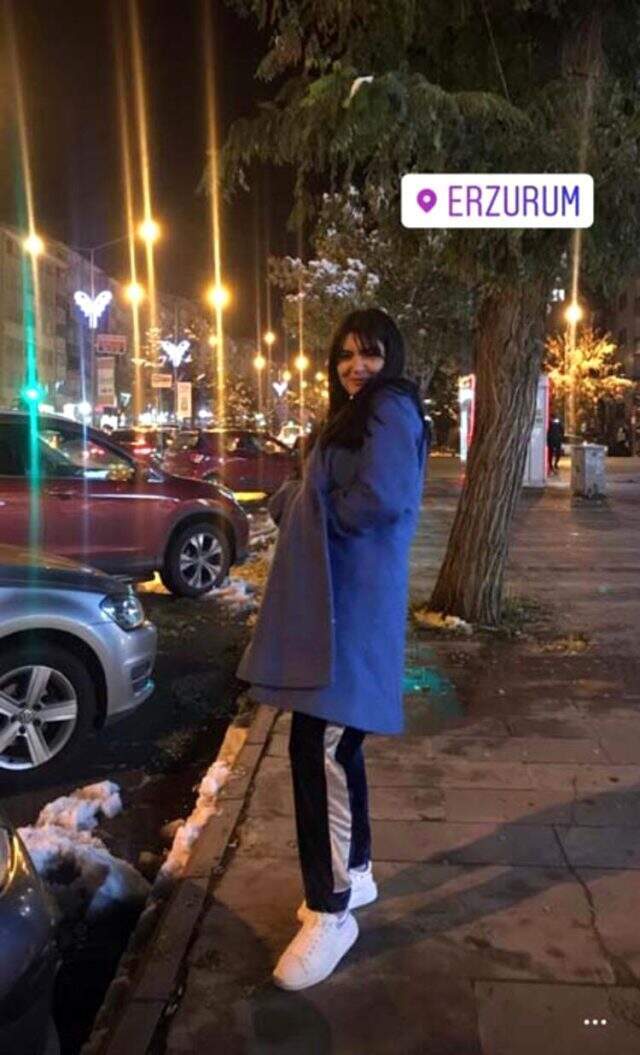 Hanife Gürdal, takipçilerinin 'Sanayide mi işe başladınız?' sorusuna sinirlendi: Bir tek akıllı sizsiniz! Hanife Gürdal, takipçilerinin 'Sanayide mi işe başladınız?' sorusuna sinirlendi: Bir tek akıllı sizsiniz!