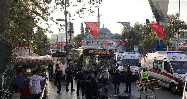 Beşiktaş'ta halk otobüsünün durağa girdiği olayda bir kişi hastanede hayatını kaybetti