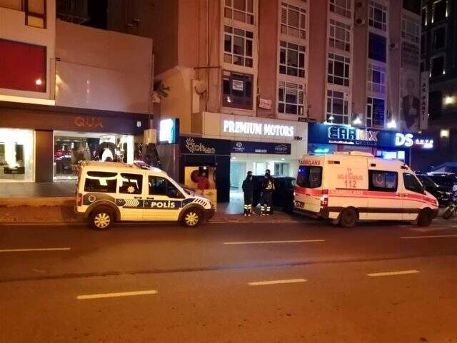 Etiler'de ünlü gece kulübünün sahibi, iş yerinde ölü bulundu Etiler'de ünlü gece kulübünün sahibi, iş yerinde ölü bulundu