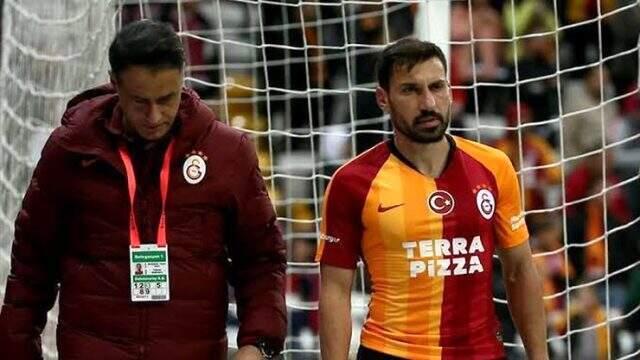 Galatasaray'da Şener Özbayraklı 6 hafta yok!