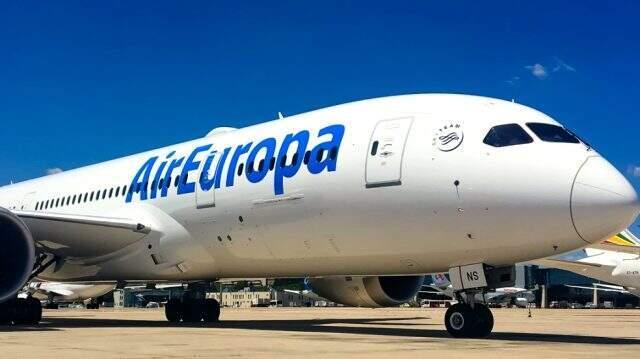 IAG, İspanyol hava yolu şirketi Air Europa'yı 1,1 milyar dolara satın alıyor