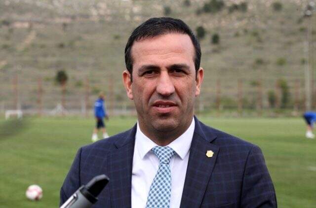 Beşiktaşlı taraftarların Sergen Yalçın tezahüratına Malatya'dan yanıt! Beşiktaşlı taraftarların <a class='keyword-sd' href='/sergen-yalcin/' title='Sergen Yalçın'>Sergen Yalçın</a> tezahüratına Malatya'dan yanıt!