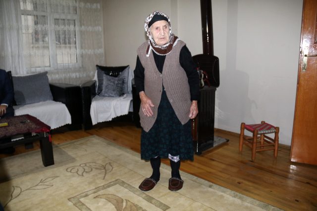 107 yaşındaki Emine Nine uzun yaşamanın formülünü açıkladı