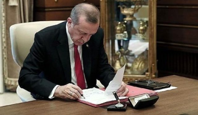 Erdoğan'ın imzaladığı atama kararları yayımlandı: <a class='keyword-sd' href='/istanbul/' title='İstanbul'>İstanbul</a> <a class='keyword-sd' href='/marmaray/' title='Marmaray'>Marmaray</a> Bölge Müdürü görevden alındı