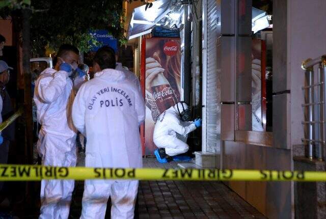 Fatih'te 4 kardeşin öldüğü evde elektrik faturası ödenmediği için elektriğin kesildiği öğrenildi Fatih'te 4 kardeşin öldüğü evde elektrik faturası ödenmediği için elektriğin kesildiği öğrenildi