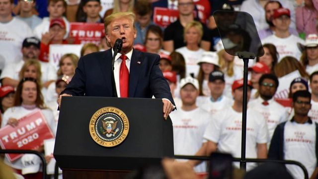 Trump'ın azil sürecinde yeni gelişme: Üst düzey bir Amerikalı diplomat ifadesini değiştirdi