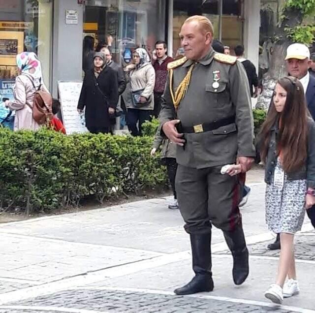 Atatürk'e benzeyen Göksel Kaya'nın son fotoğrafı tepkilere neden oldu