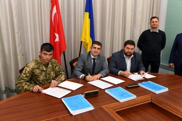 Bayraktar SİHA'ların nihai kabul anlaşması Ukrayna'yla imzalandı Bayraktar SİHA'ların nihai kabul anlaşması Ukrayna'yla imzalandı