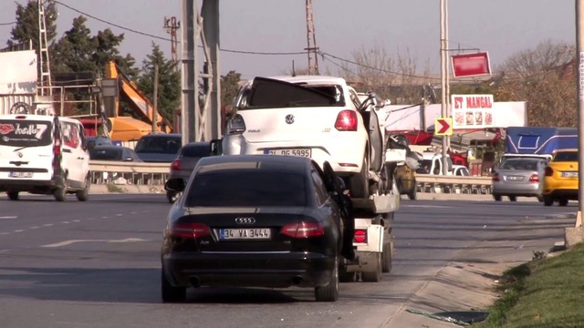 Arnavutköy'de korkunç kaza! Oğlunun nikahına giden anne hayatını kaybetti
