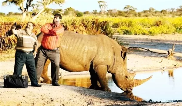 Şahan Gökbakar: 25 kiloluk yılanla yerde debelendim