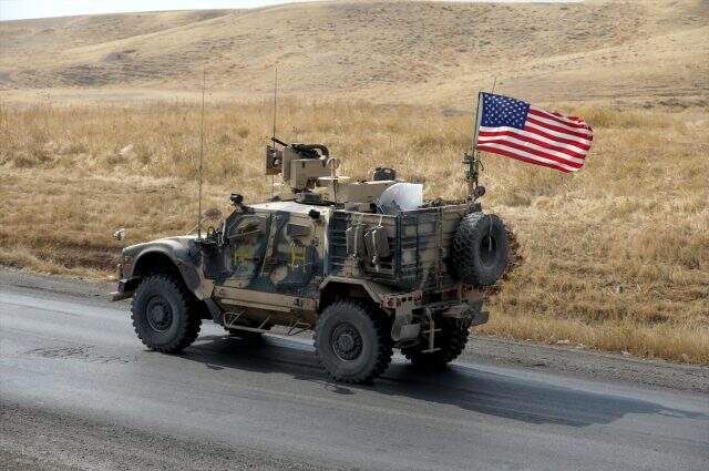 Amerika'da petrolü bırakamıyor! 500 asker Suriye'de kalacak Amerika petrolü bırakamıyor! 500 asker Suriye'de kalacak