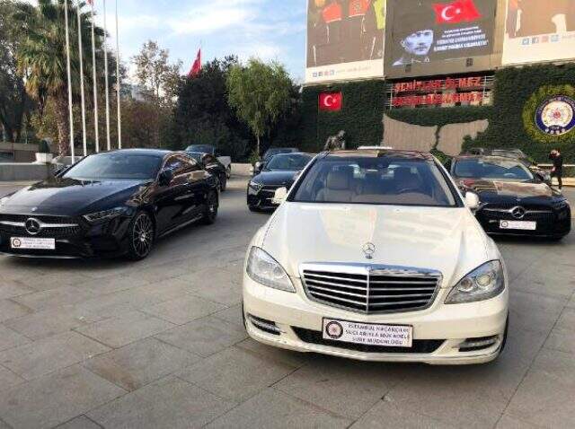 Lüks oto galerilerine operasyon! Milyonluk araçlar, emniyetin bahçesine getirildi