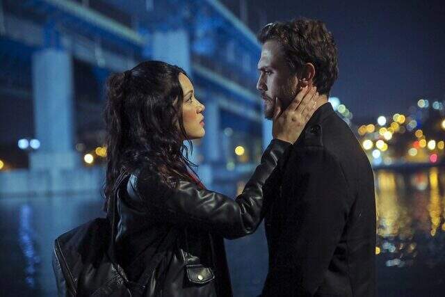 Yamaç ve Nehir'in öpüşme sahnesi Çukur'un fragmanına damga vurdu Yamaç ve Nehir'in öpüşme sahnesi Çukur'un fragmanına damga vurdu