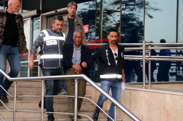 Bileziklerini bozdurup, cenazesine katıldı! Kayıp kadının katil zanlısı komşusu çıktı