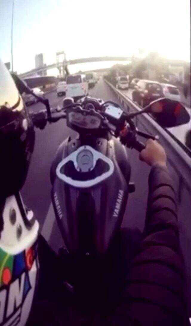 Motosikletli maganda terör estirdi! 