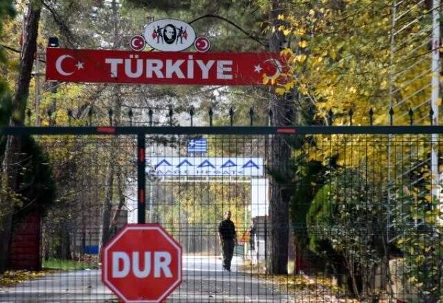 Tampon bölgede kalan DEAŞ'lı terörist geceyi arabada geçirdi