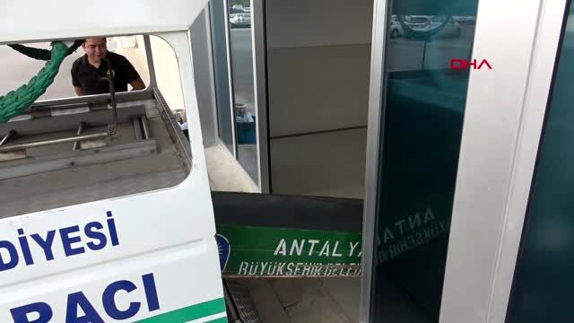Ölen eşinin üzerini uyuyor diye örtüp, 2 gün cansız bedeniyle kaldı