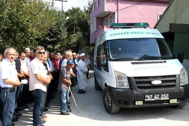 Cesedi 5 gün sonra bulunan kadının katil zanlısı: Altınları ben aldım ama ben öldürmedim Cesedi 5 gün sonra bulunan kadının katil zanlısı, altınları aldığını kabul etti, komşusunu öldürdüğünü reddetti