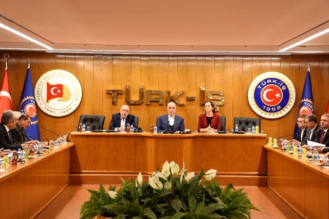 TÜRK-İŞ, HAK İŞ ve DİSK,