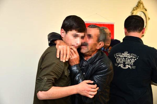 YPG/PKK'lı iki terörist, ailelerinin desteğiyle kurtarıldı