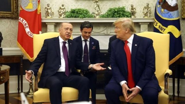 Erdoğan-Trump görüşmesi sonrası ABD Savunma Bakanı Esper'den skandal açıklama: <a class='keyword-sd' href='/ypg/' title='YPG'>YPG</a> ile ortaklığımız sürecek