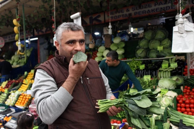 Zehirlenme vakaları sonrası İstanbul'da pazara ıspanak gelmiyor