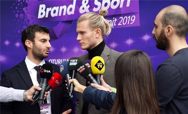 <a class='keyword-sd' href='/loris-karius/' title='Loris Karius'>Loris Karius</a>: