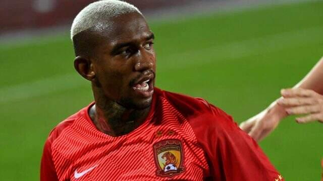 Talisca menajerler aracılığıyla Fenerbahçe'ye önerildi