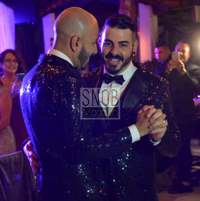 Ünlü şarkıcı Sevda Demirel'in erkek yeğeni eşcinsel evlilik yaptı