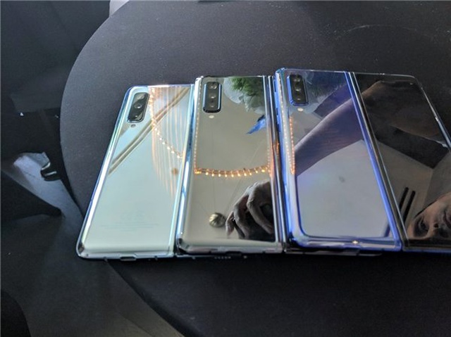 Göz Alıcı Samsung Galaxy Fold Türkiye'de Tanıtıldı