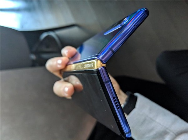 Göz Alıcı Samsung Galaxy Fold Türkiye'de Tanıtıldı