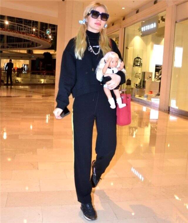 Aleyna Tilki, lolita imajıyla dikkatleri üzerine çekti