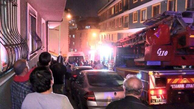 Şişli'de yangın paniği! Binadakiler hemen tahliye edildi