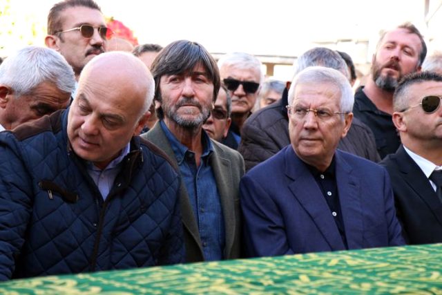 Aykut Kocaman ve Aziz Yıldırım Nihat Çetin'in cenazesinde bir araya geldi