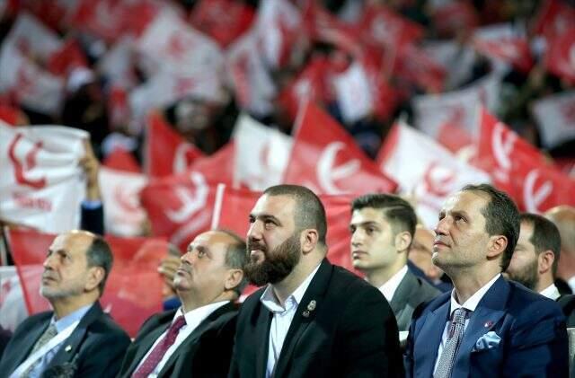 Fatih Erbakan Büyük Kongre'de konuştu: Siyaset ezilenlerin haklarını korumak için yapılırsa ibadet olur